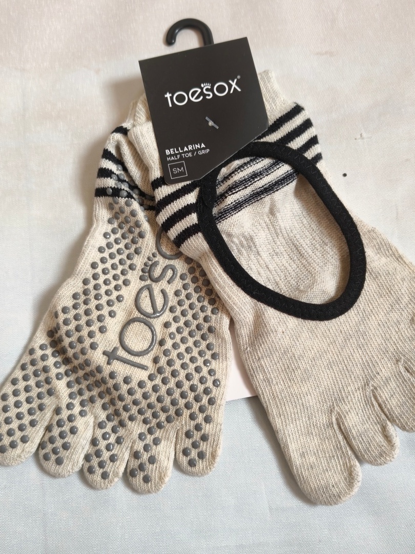 Носки для йоги Toesox с пятью  – обзор и цена Pilates Yoga Wear